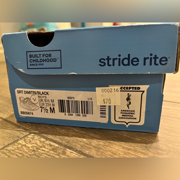 BNIB Striderite Toddler Running Shoes - Brand New, Never worn - Picture 2 of 5